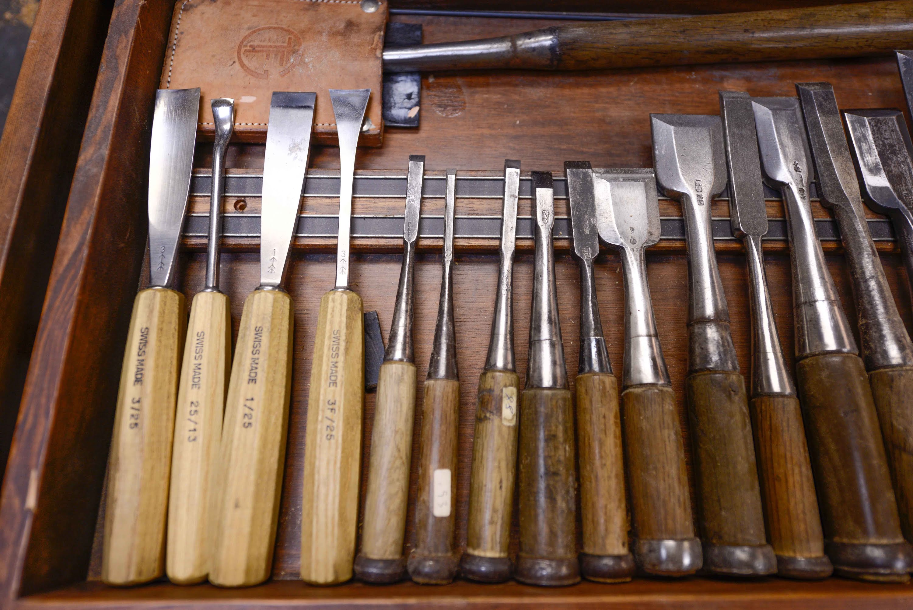 Woodworking, Crazy Sharp Tools! by Hand! - The Samurai Carpenter